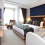 Heya Hotel