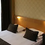 Heya Hotel