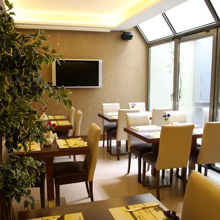 Szálloda Emerald 4*