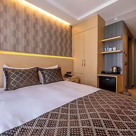 Hotel Heya